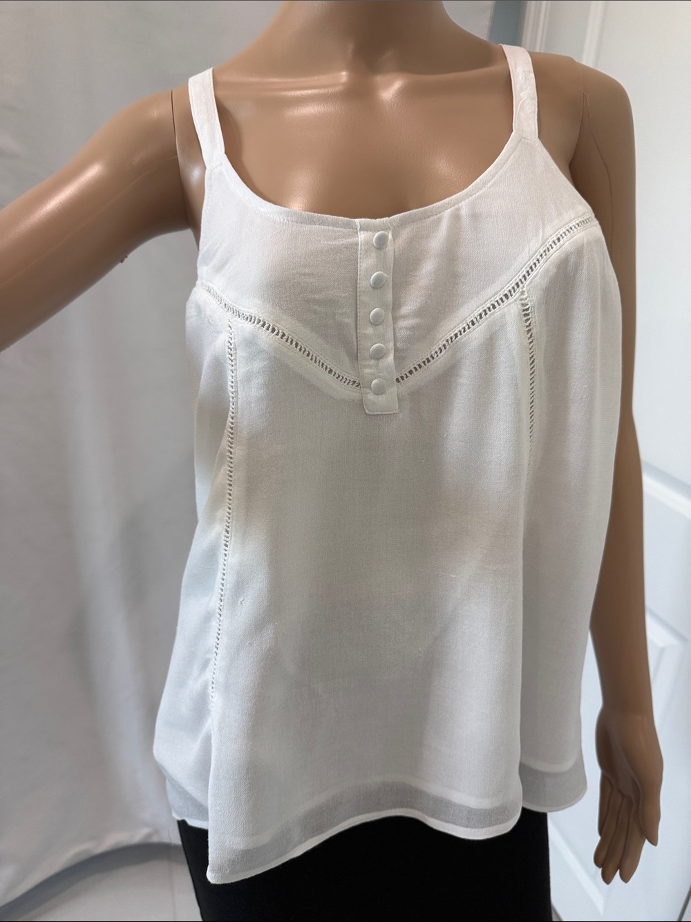 Princess Vera Wand White Sleeveless Button-Front Detail Tank Top Size M